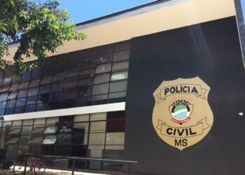 Homem ignora medida protetiva, ameaça vítima com faca e vai preso em Ladário