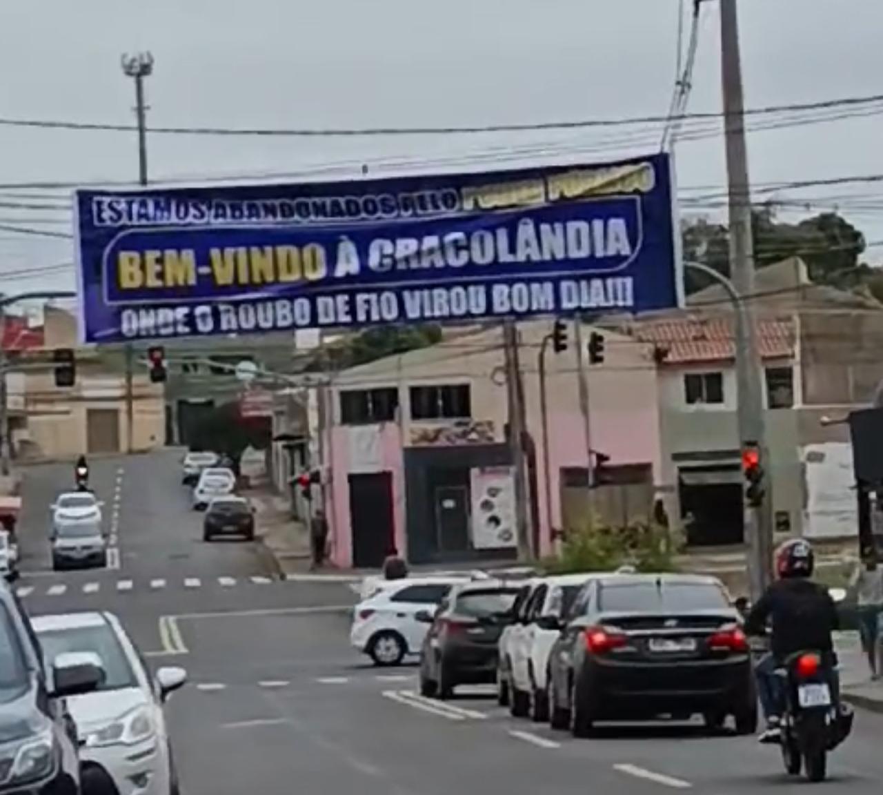 Video: moradores da Nhánhá fazem protesto e chamam região de “Cracolândia”
