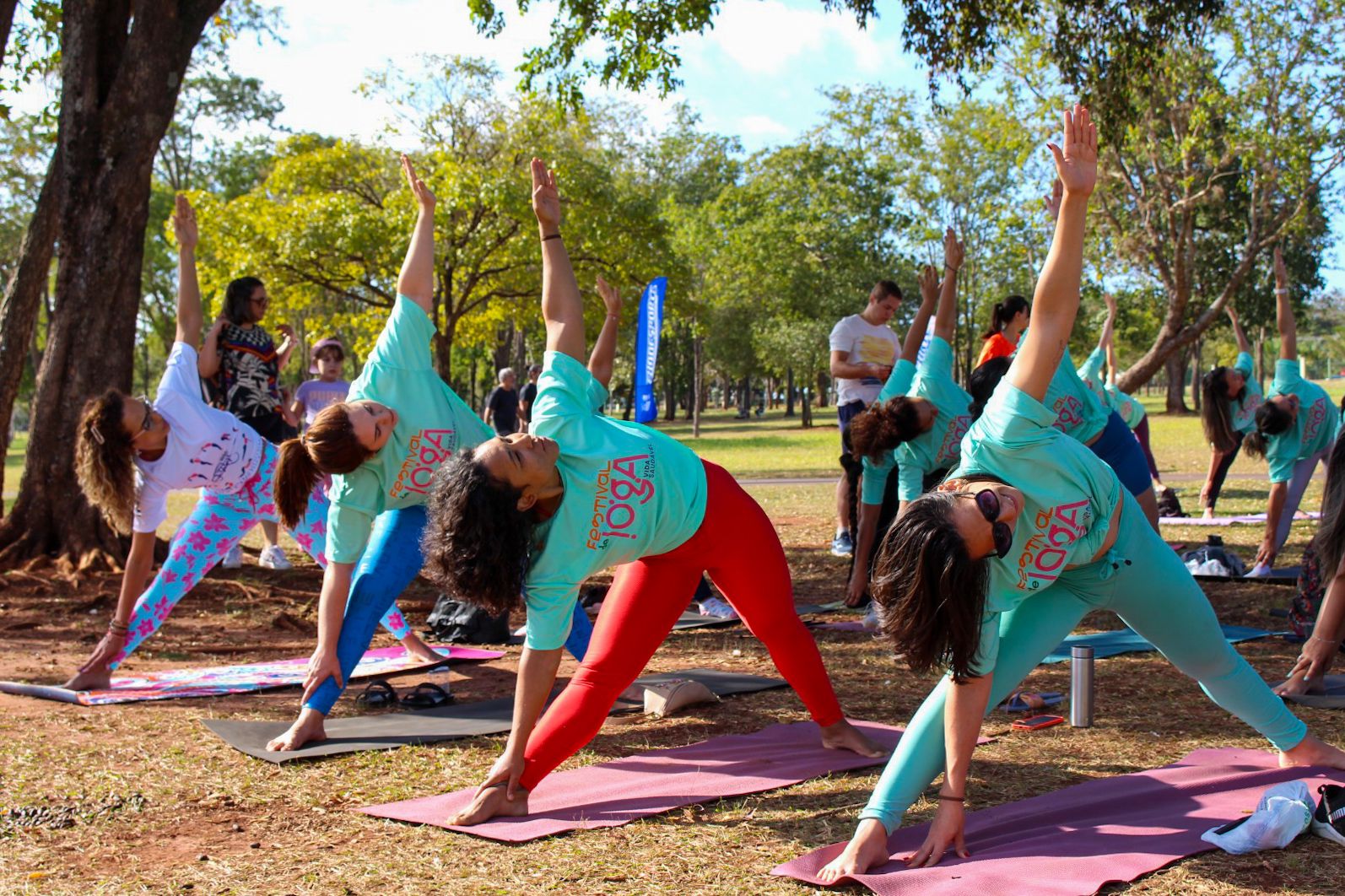 Governo de MS abre edital para seleção de professores de ioga nas escolas da Rede Estadual