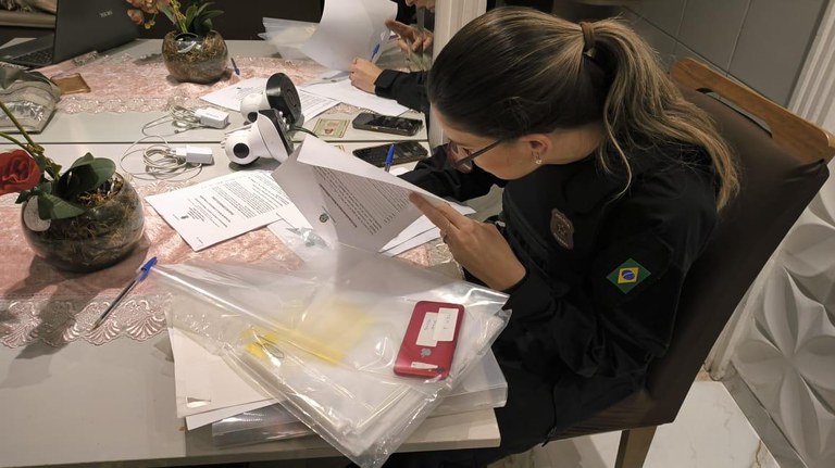 PF mira quadrilha que usava dados de moradores de rua para fraudar benefícios sociais 