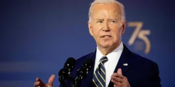 Biden não aguenta pressão e renuncia candidatura à reeleição nos EUA