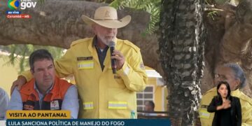 Vídeo: em Corumbá, Lula diz que povo está cansado de ódio e chama Riedel de “irmão”