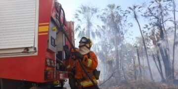 Com seis focos ativos, incêndios no Pantanal são intensificados devido a condições climáticas extremas