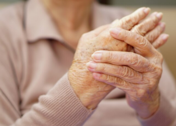 Idosa é agredida pelo marido e abandonada em Rio Brilhante