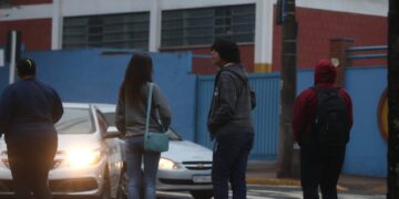 Temperaturas permanecem amenas e quinta-feira tem probabilidade de chuva fraca a moderada