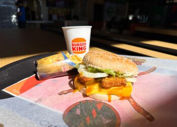 Para promover o filme Deadpool & Wolwerine “Combo dos Parças’ chega ao Burger King