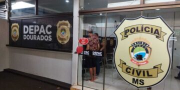 Indivíduos ameaçam funcionário da Casa da Acolhida com faca