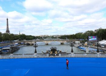 Olímpiadas de Paris: Triatlo é adiado devido à poluição do Rio Sena
