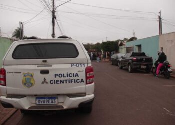 Mulher é encontrada morta em banheiro por amigo no Vila Julieta