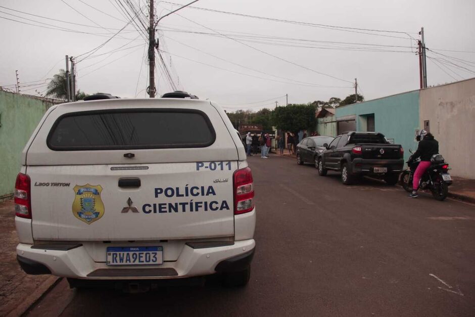 Mulher é encontrada morta em banheiro por amigo no Vila Julieta