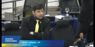 “Teto de vidro”: vereadora chama prefeita de “genocida” e base lembra que seu marido teve visita do Gaeco; veja vídeo 