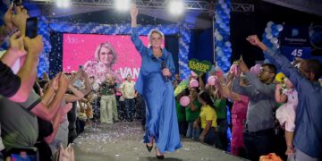 Sidrolândia: Vandinha supera detratores e lidera pesquisa em todos os cenários