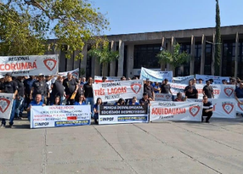 Manifestação dos Policiais Civis e Peritos Oficiais contou com adesão em massa das categorias