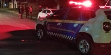 Criança é atingida por bala perdida enquanto brincava na rua