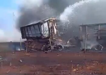 Vídeo: motorista m*rre em colisão entre carretas na MS-270