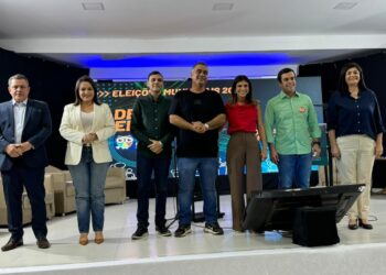 1º Debate da ACP: Experientes vacilam e estreantes do “ringue eleitoral” surpreendem, mas sempre tem um maluco, né?