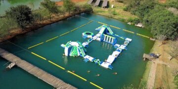 Nascente Azul inaugura atração aquática inflável em Bonito