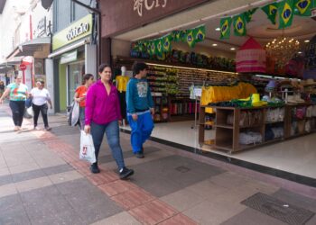 Prefeita Adriane Lopes sanciona lei que agiliza abertura de empresas em Campo Grande