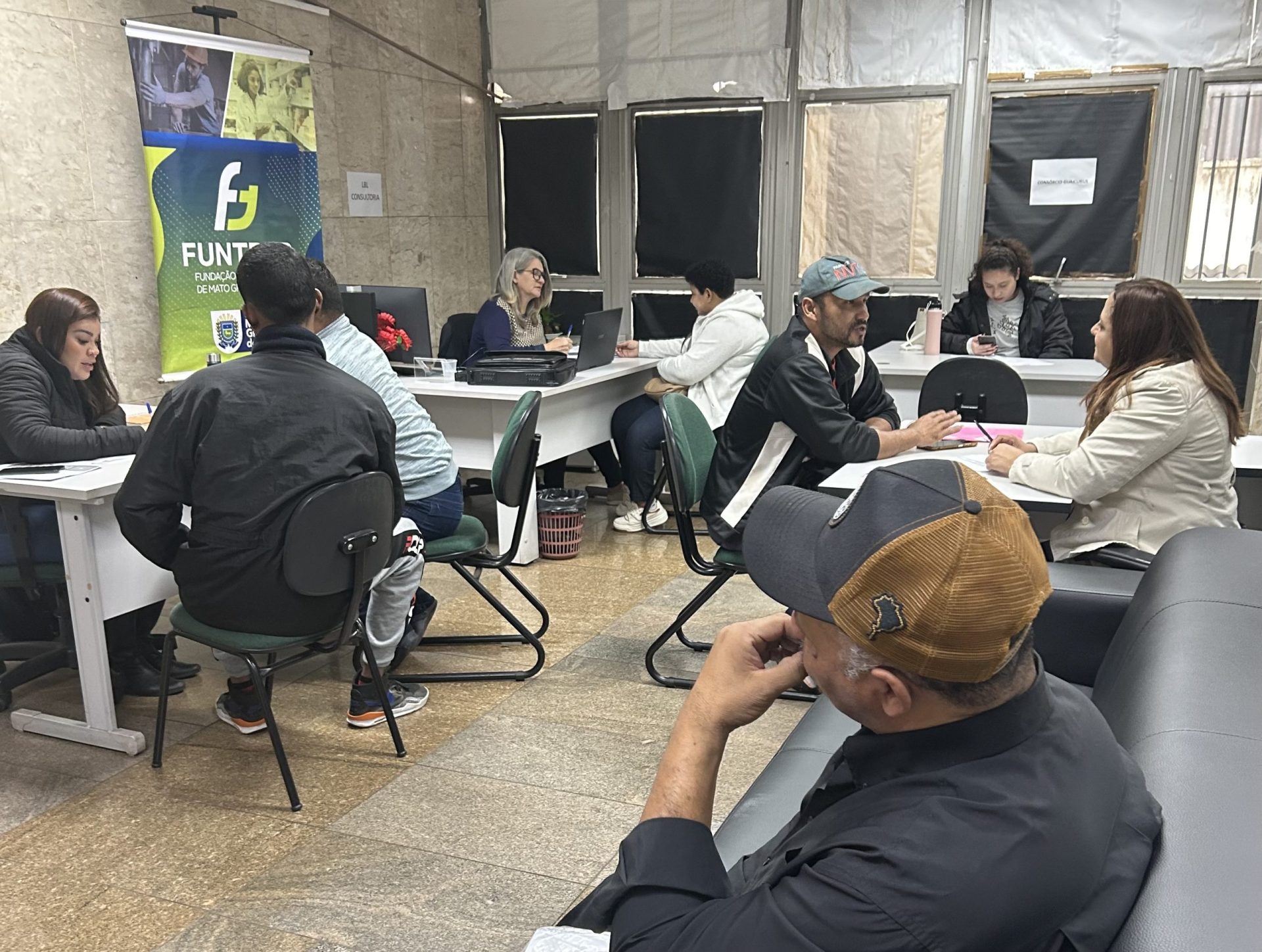 Funtrab e consultoria de RH oferecem mais 49 vagas urgentes nesta sexta