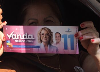 Com adesivaço, prefeita Vanda dá a largada na campanha rumo à reeleição