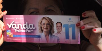 Com adesivaço, prefeita Vanda dá a largada na campanha rumo à reeleição