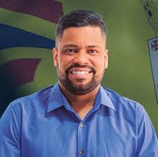 Vereadores e ex-deputado negam convite para compor chapa como vice de Adriane na Capital 