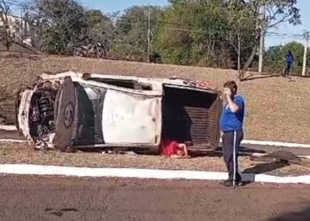 Vídeo: Jovem m*rre e dois ficam em estado grave em capotamento na Gury Marques 
