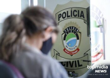 Mulher é agredida a socos, chutes e com mordidas no rosto por esposo em Dourados