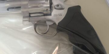 Homem detido por posse ilegal de arma em Dourados