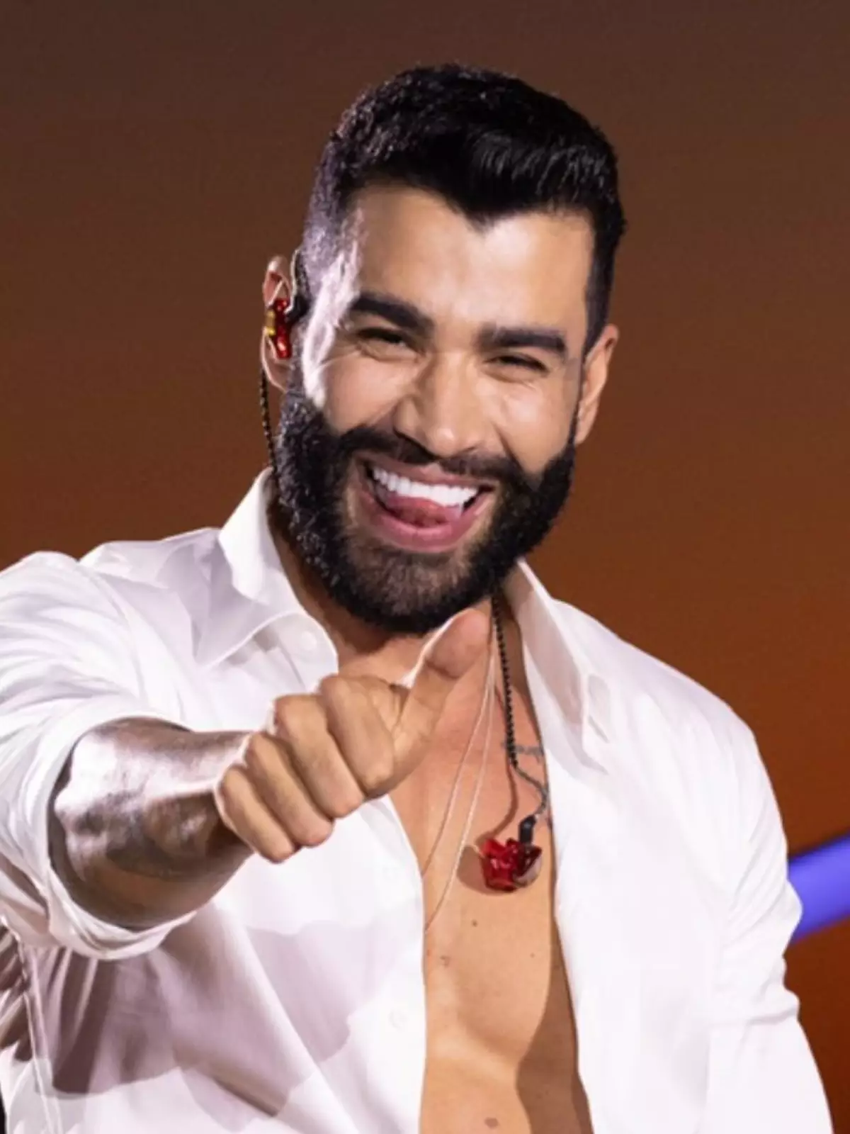 Gusttavo Lima retorna aos EUA  após shows no Pará e investigações sobre apostas ilegais