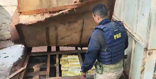 PRF apreende 47,5 Kg de cocaína em Terenos
