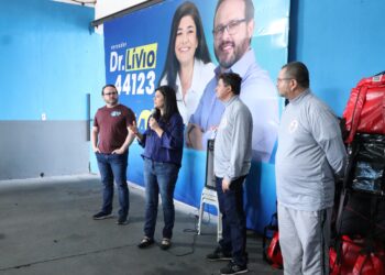 Rose Modesto propõe pontos de apoio para moto entregadores e melhorias nas vias