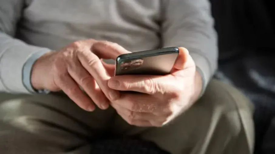 Idoso de 76 anos é vítima de golpe de R$ 14 mil; três suspeitos são presos com apoio da PRF