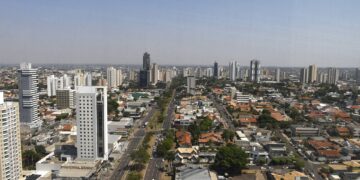 Instabilidade aumenta e chuva pode cair a qualquer momento hoje em Campo Grande