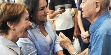 Prefeita Adriane Lopes visita mercadão e camelódromo e anuncia projetos para impulsionar economia e turismo