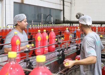 Funtrab inicia semana com 5,2 mil vagas de emprego em diferentes funções