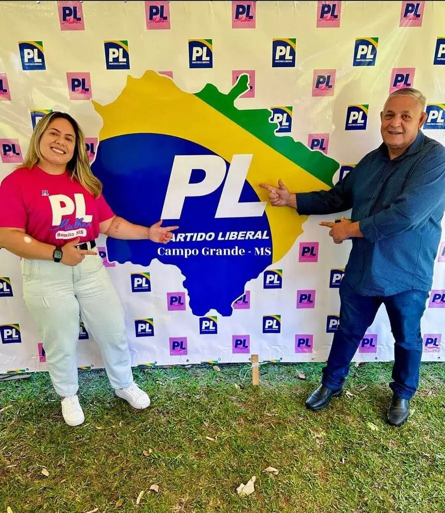 Filha do amigo de Bolsonaro recebe R$ 300 mil do PL, e fato pode respingar na campanha majoritária