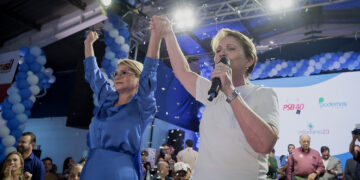 Sebadora Teresa Cristina e primeira dama Mônica Riedel apoiam candidatura de Vanda em evento em Sidrolândia