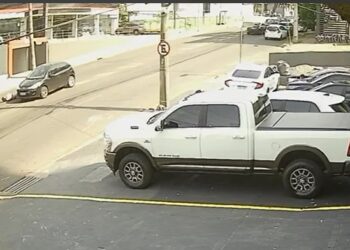 Vídeo: mulher atingida por carro na Ceará está em estado gravíssimo na Santa Casa