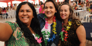 Adriane Lopes investirá na capacitação de professores e implementará plano de cargos para administrativos