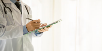 Confira a escala médica de plantão nas UPAs e CRSs nesta segunda-feira