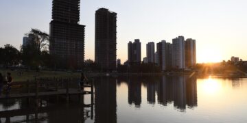 Sexta-feira tem previsão de queda na temperatura e tempo mais fechado no Estado