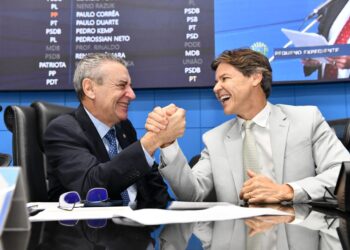 Governo sanciona lei de Paulo Corrêa que garante 2ª Via gratuita da identidade para pessoas em situação de rua