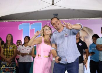 “Enquanto eles atacam, eu trabalho”: Vanda inspira quase 700 pessoas em Sidrolândia