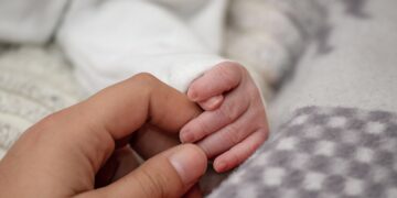 Ex-marido sequestra bebê recém-nascido em Sidrolândia, deixando mãe desesperada