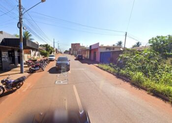 Jovem é baleado após investigar barulho em frente de casa no Caiobá