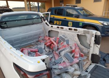 PRF apreende 210 Kg de cocaína em Bataguassu