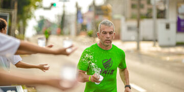 Corrida do Pantanal introduz pontos de resfriamento para aliviar o calor dos atletas durante a prova