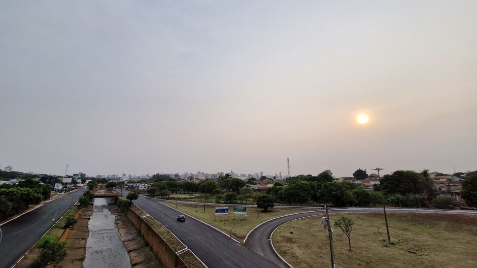 Mato Grosso do Sul enfrenta nevoeiro de fumaça e onda de calor sem previsão de chuva