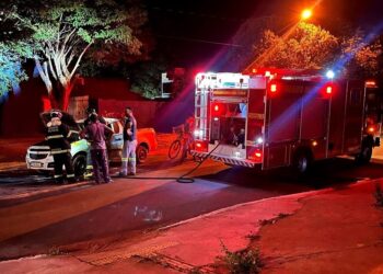Veículo apresenta falha elétrica e incendeia em Ivinhema